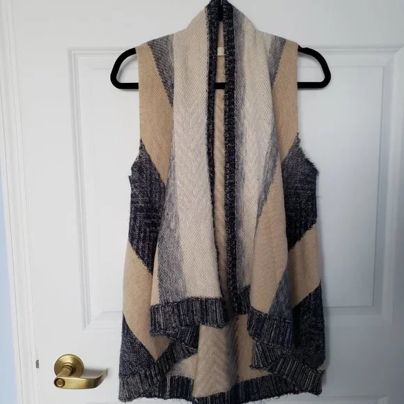 Anthropologie Sleeping on Snow Mabli Sweater Vest Beige Blue - Picture 2 of 7